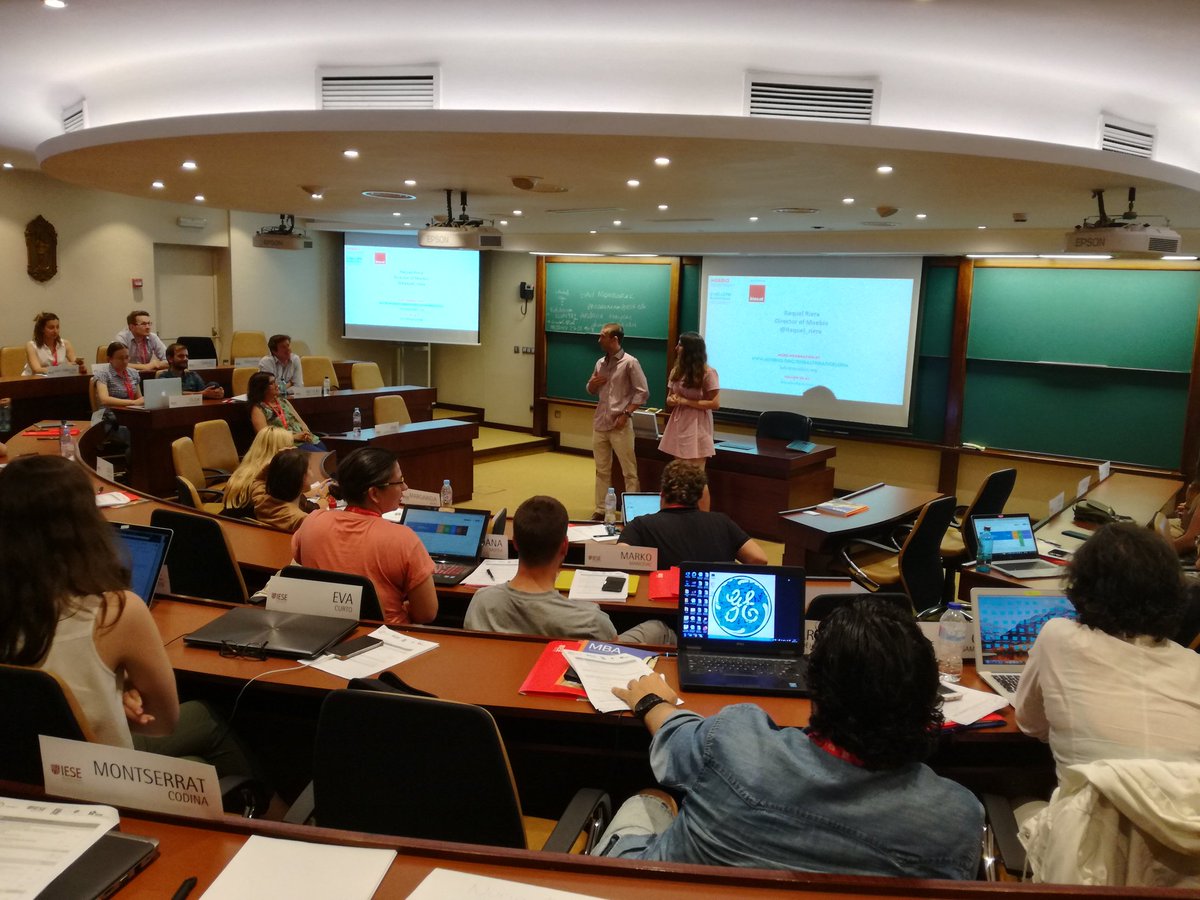 moebiobarcelona's tweet photo. #dHEALTHbcn fellows pitching and networking with #Starship fellows at @iesebschool @EITHealth @EITHealthAlumni @healthinnostars https://t.co/WbQX00zn0k