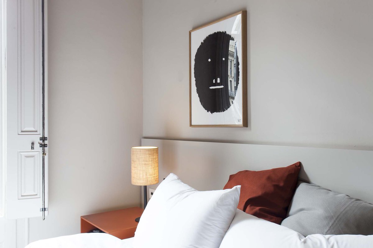 destinationbcn's tweet image. Need a comfortable place to rest your head? Hostels not really your thing? #DestinationBCN offers design-led rooms for those #Travellingsolo #Flashpacking and appreciative of the #littlethings. Spaces available next week #10%off #lastminute destinationbcn.com/location/room-…