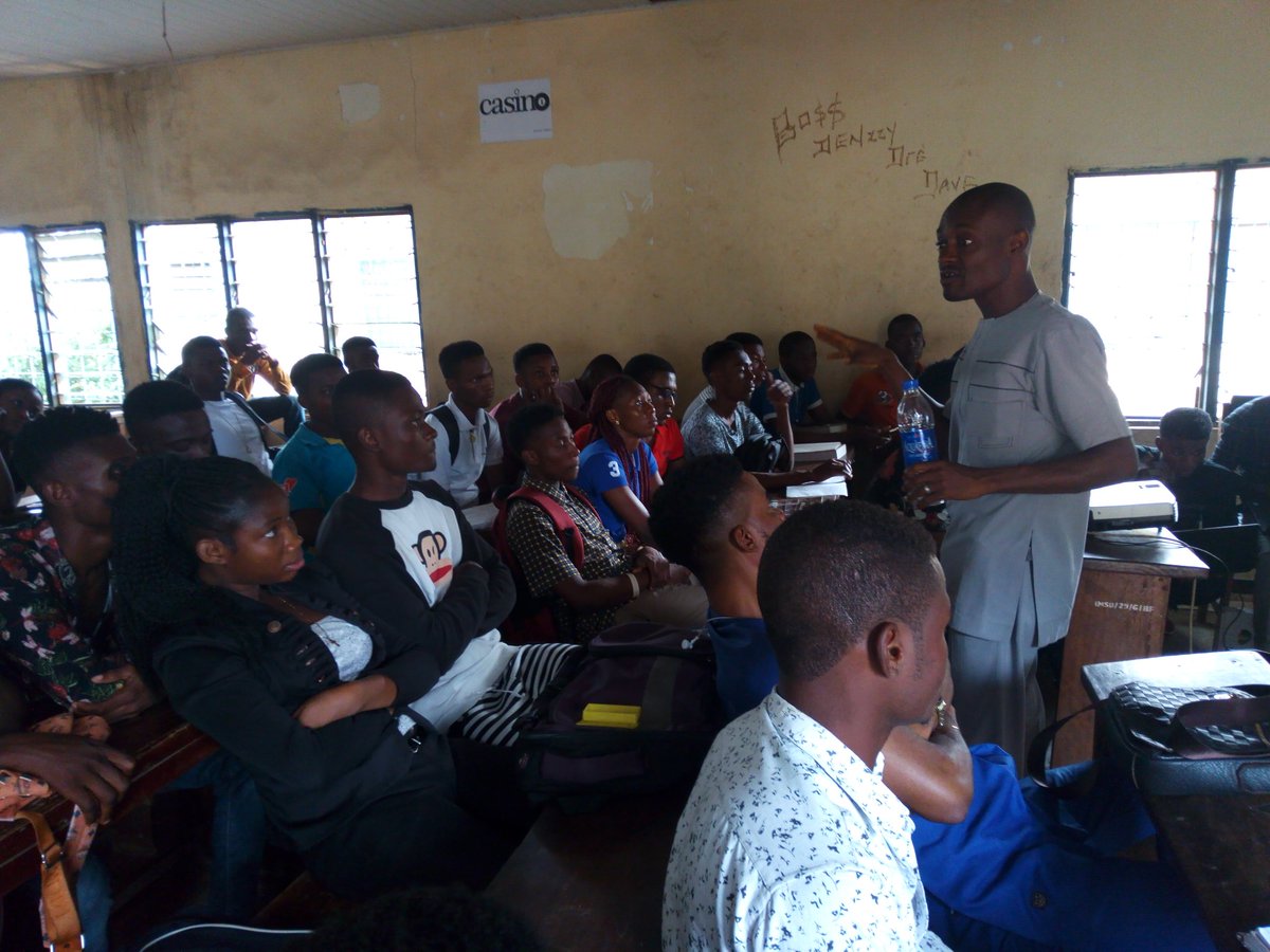 Clinton_Obioha's tweet photo. It was a remarkable seminar as YTF 3dAfrica team made a dynamic impact on students of mechanical engineering department Imsu.
@YouthForTech https://t.co/T1YA3JtBCO
