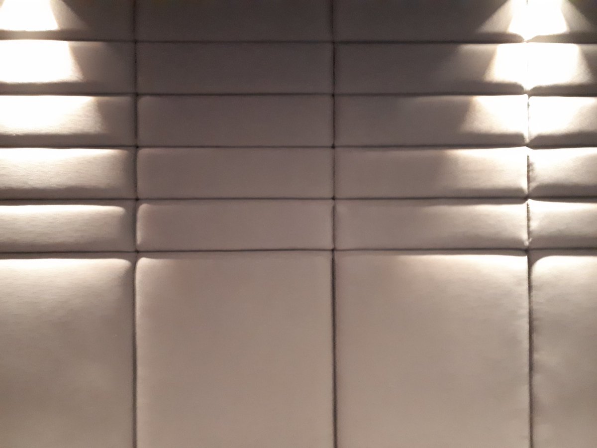 jpjmolloy's tweet photo. #LibLearningSpaces #libraries given that practically half this building is underground #artificallight is a feature in itself @RCSILibrary @RCSI_Irl @henryjlyons 26 York Street https://t.co/445SZQkMIF