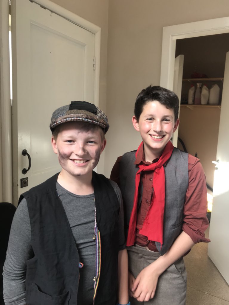 MGS_Drama's tweet image. The band is tuning up. The stage is set. The boys are getting ready backstage. Break a leg to all our fantastic Year 6 boys for the last night of Mary Poppins! #practicallyperfect