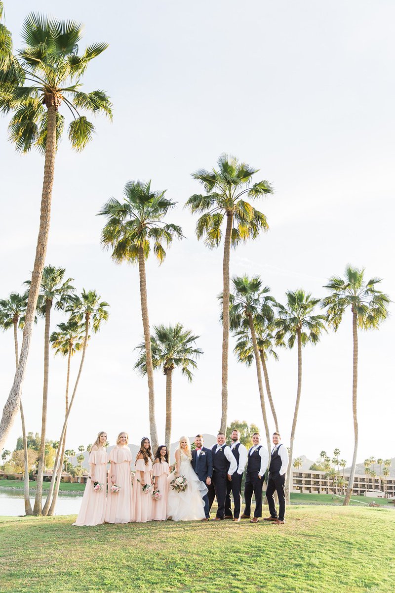 Happy Summer Solstice from Scottsdale ~ we have 14 hours and 22 minutes of daylight today!  We hope your day is BRIGHT 🔆.  @bethaneyphotography