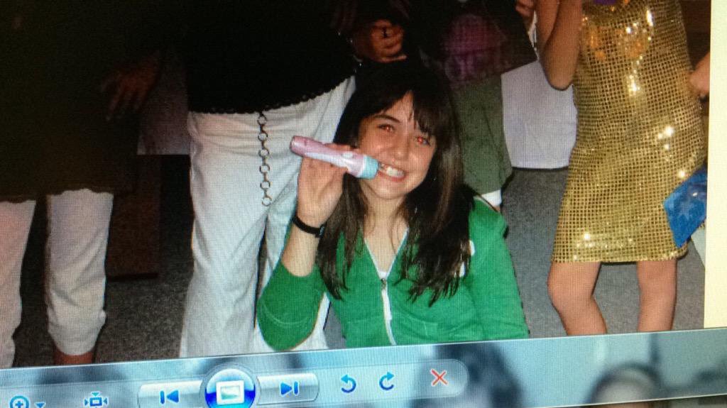 _Iucyinthesky's tweet photo. Camp rock turned 10 yesterday and I can't believe I didn't post anything. So here is this iconic photo of me at my camp rock party. This is me 🤘🏻#10YearsOfCampRock https://t.co/lVvU9H9nxP