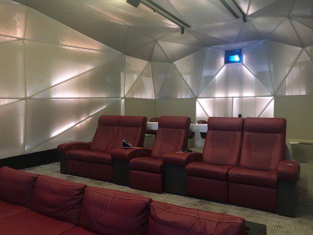 StewartFilmscrn's tweet photo. Screen: 18’ wide StudioTek 100 Director’s Choice – ✔️
Projector: Barco Prometheus – ✔️ 
Audio: Meyer Sound and Dolby ATMOS – ✔️ 
Now sit back and relax with Conner and Robert. 
https://t.co/aj1TunyrGL 
#HomeTheater #DirectorsChoice #StewartFilmscreen #TheScreenMatters https://t.co/P1TjtxeNkJ