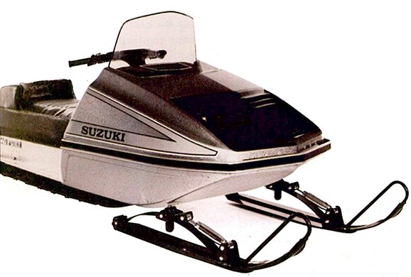 SnowGoerMag's tweet photo. For today's #ThrowbackThursday we Flashback to the 1975 Suzuki Fury. Who remembers the sled that helped bring together Arctic Enterprises and Suzuki engines? #TBT Read more about its history and specs at Snow Goer --> https://t.co/OT9evIKKNZ https://t.co/obTkZeK3ti