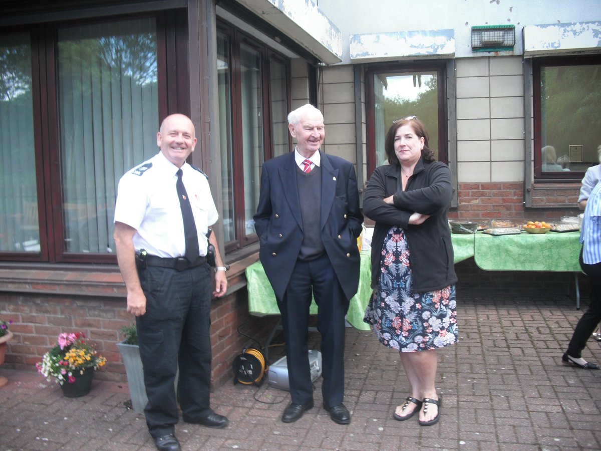 pinehurstgreen1's tweet photo. Great open Day at our Allotment today. Many thanks to @snellyradio for coming along. And also all our other Guests including Deputy Lord Mayor Peter Brennan. https://t.co/IHi2NrrzPt
