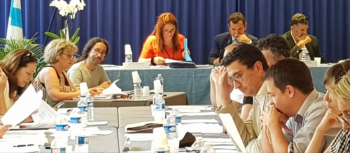 valerieboyer13's tweet photo. Les dossiers avancent dans les 11/12 #Marseille. Conseil d'arrondissements ce soir autour du maire de secteur @JuRavier avec notamment le vote sur l'engazonnement du stade de #StMarcel #Marseille https://t.co/iNVJf51HzW