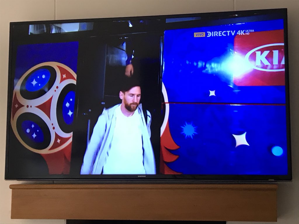 juandagalvis1's tweet photo. Llegó L10 👊🏻🇦🇷 https://t.co/6gbLbtmTQX