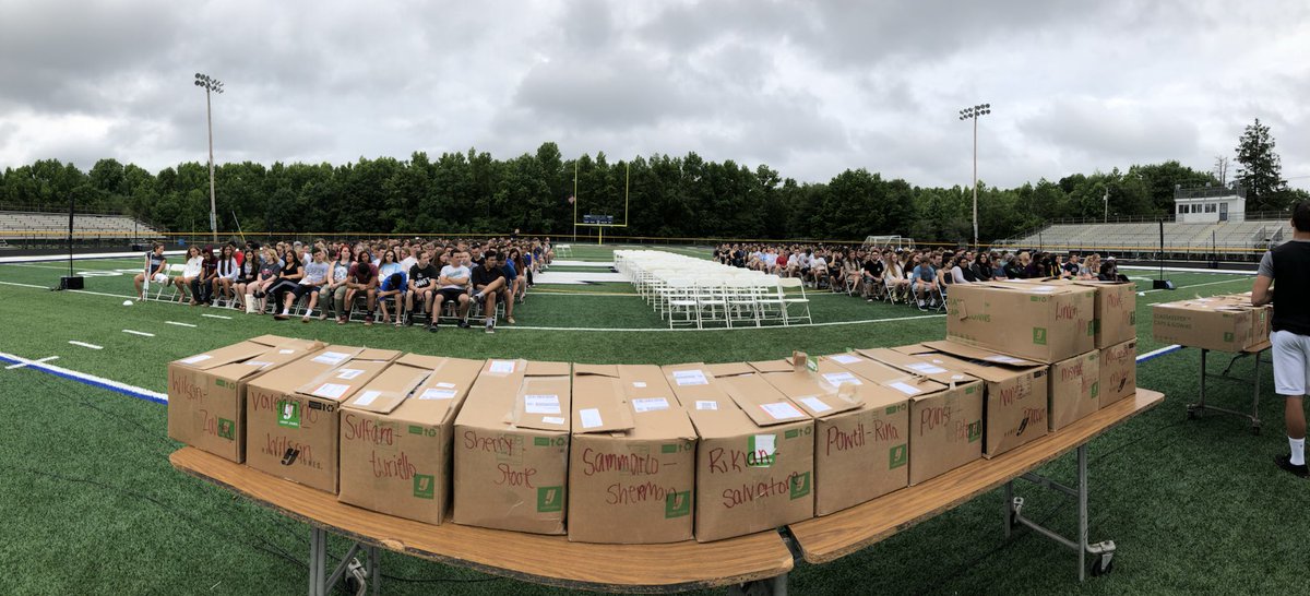 misspetschHHS's tweet photo. Next time I see these kids they’ll be in caps and gowns ready to assume the title of alumni #wearegraduating @HRebels18 https://t.co/m1CCaA2zPx