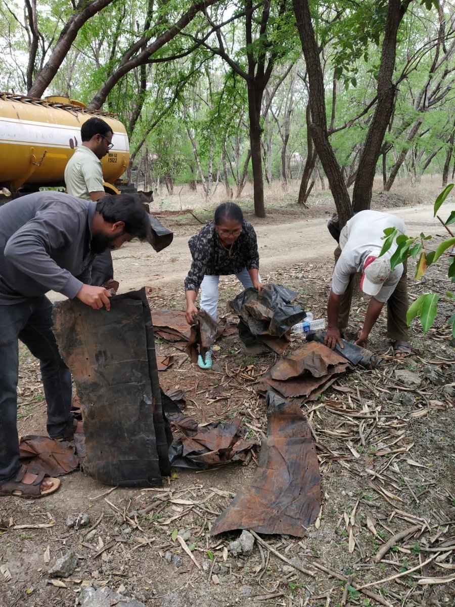 DoSaveIt's tweet photo. First tree plantation of the season. The plastic bags carrying the trees will be recycled.
With the students and faculties of Matrix School of Management Studies
#SaveEnvironmentSaveLives
#BeatingPlasticPollution https://t.co/XFkSIkcZUu