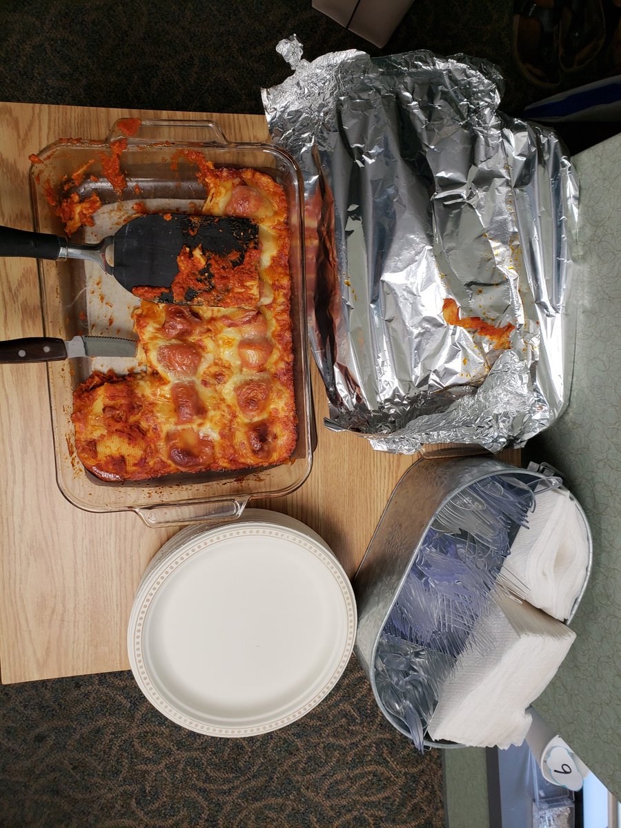 Shah_ty's tweet photo. TD Employee appreciation week is in full force !! DAY 4 is fancy homemade Italian food. @SherryWiles2 @174 @AIacobelli_TD @JosieC_TD #174 #WEMAKETD https://t.co/bx4q4J4gWW