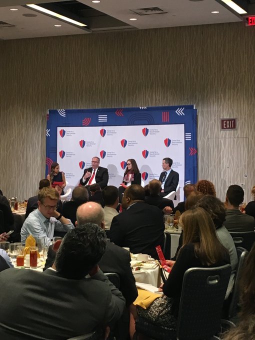 Voir l'image sur Twitter