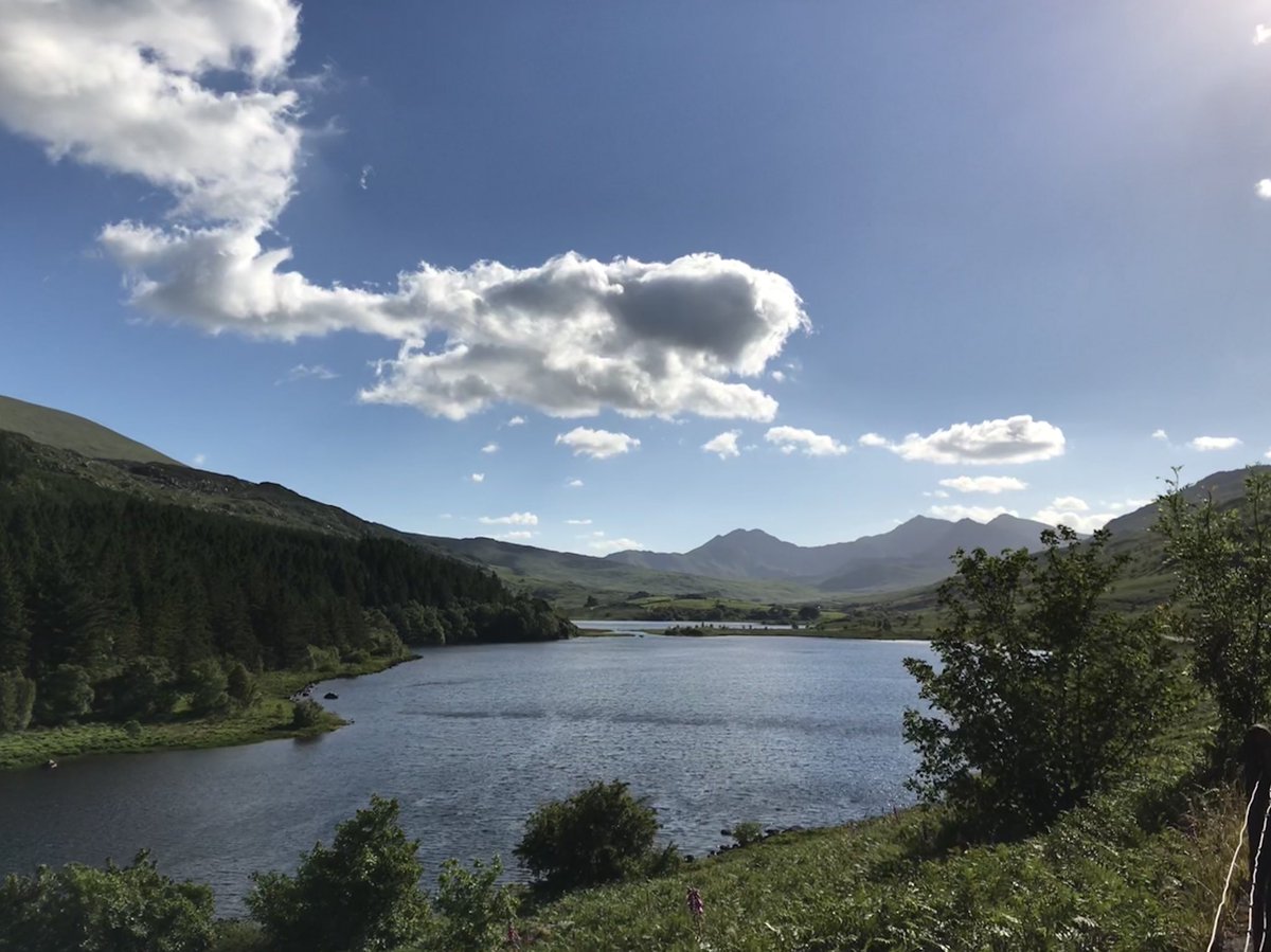 NWSnl_Form5's tweet photo. An evening in the sun #NLForm5
#NLLeavers
#NLTrips https://t.co/8m7X0tf6LL