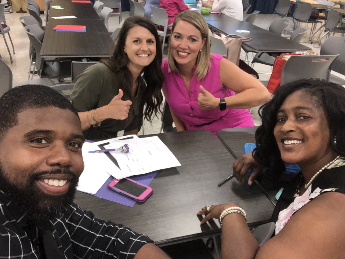 darylcros's tweet photo. Winners of the Escape Room!! “The Escape Artist!” @lisawhite1010 @tuckercapps113 @CooperES_STEM @BrynneCere #HCSengage https://t.co/S3AlipyZ9i