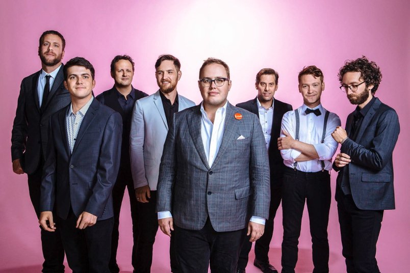 80 shows in 10 days (including 
St. Paul and the Broken Bones 👇 on June 28) at the 2018 Victoria Jazz Fest shar.es/anKtGR <a href="/MrMikeDevlin/">Mike Devlin</a> #vicjazzfest #yyjevents