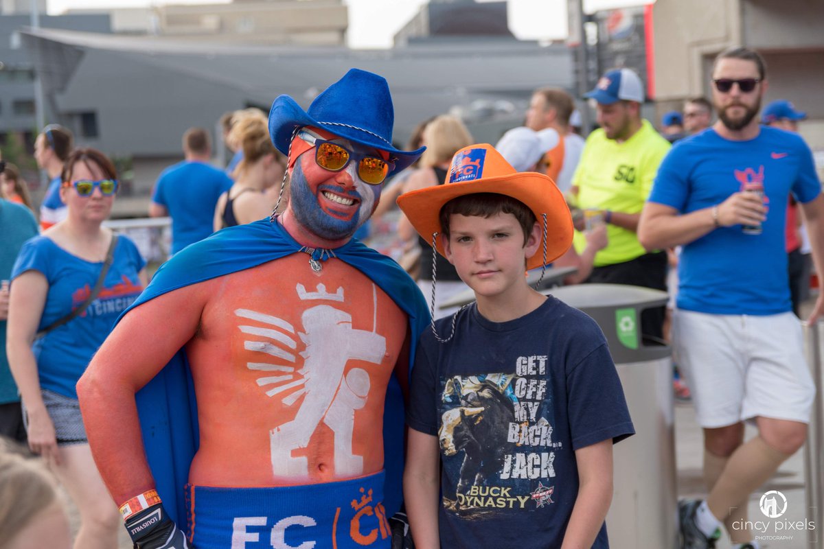 SprtsGames4Kids's tweet photo. Why does @CincySuperFan always wear two hats?
So he can share, of course!
#FCCincy #RiseTogether #JoinTheMarch #SGFK https://t.co/6zrj67r3dE
