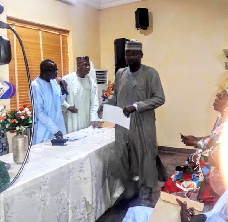 MrAbuSidiq's tweet image. Today, I received my certificate of screening to contest the position of National Publicity Secretary of APC from the Secretary of the party's National Convention Committee, Senator Victor Ndoma Egba. #APCNationalConvention