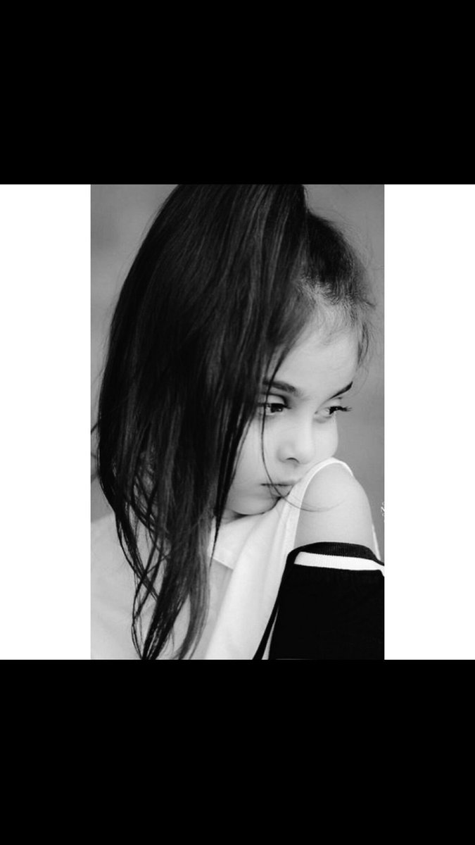 Xayma2M's tweet photo. -
إذا وجهي تبسّم لك ترى بصدري حنين أطفال 
وإذا صمتي تبيّن لك ترى اللي تخنقه عَبرة".🍃

"💔"😴 https://t.co/eB72hApRN9