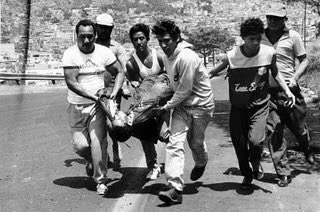 emzambrano76's tweet photo. A mi no me lo contaron, yo lo viví, Antonio Ledezma, fue el responsable de las violaciones de los DD HH en contra de estudiantes, ancianos y profesores, “El Caracazo” 1989, y hoy aparece como defensor de los DD HH y la justicia. ¿Doble Moral? #LedezmaFueraDeEcuador https://t.co/q4WIGd5Gwf