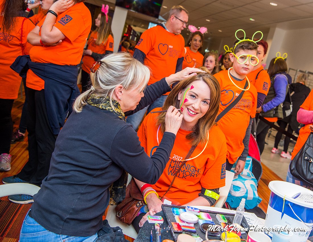 markflynnphoto's tweet image. Only #2DaysToGo, are you raring to go for 2018 @KirkwoodHospice #MidnightMemoryWalk? #MMW18 #fundraising #events #walking #sponsoredwalk #Huddersfield Here's a few highlights from last years fun!