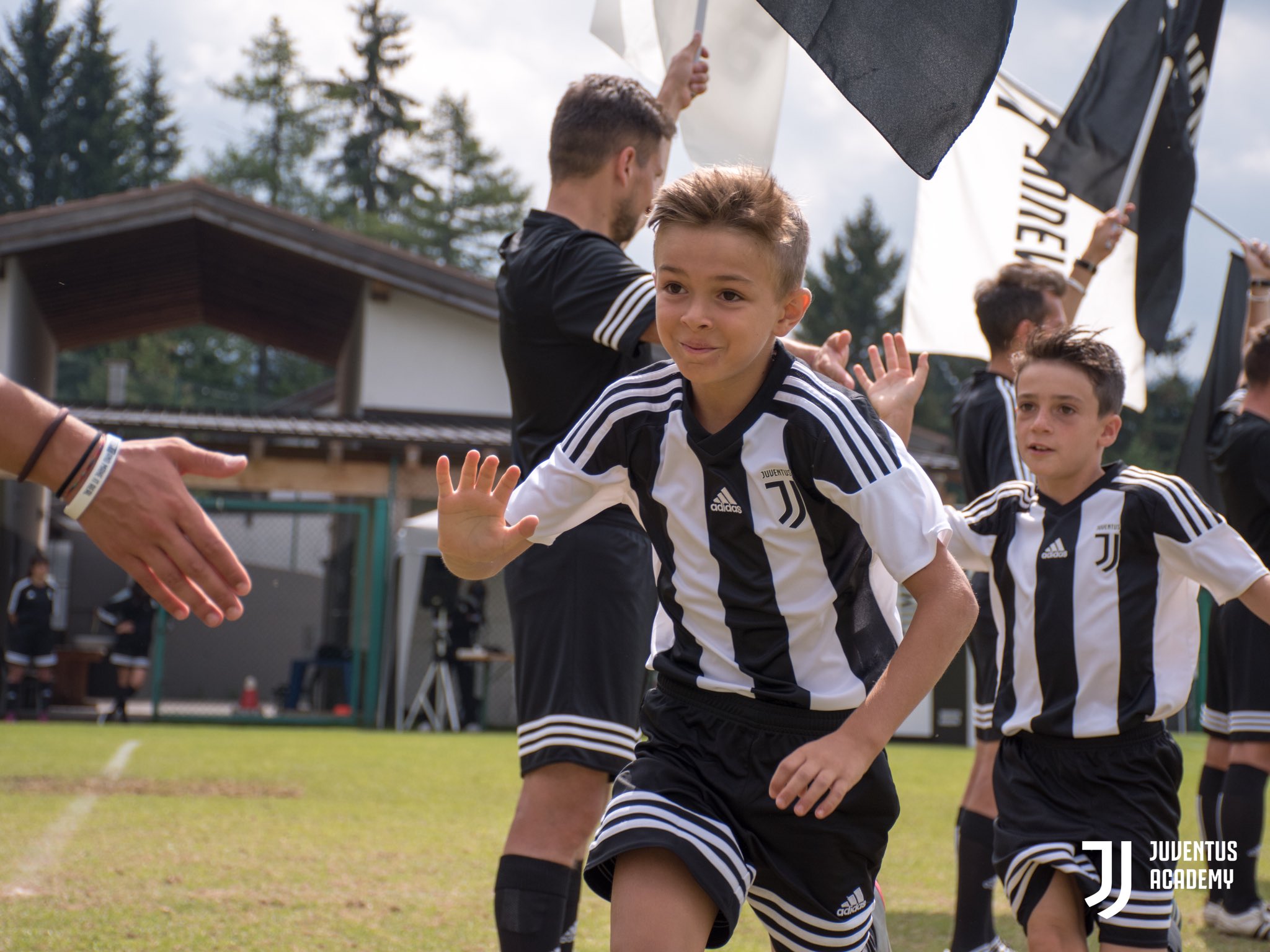 Juventus Academy France On Twitter Ceremonie De Cloture Summer Camp 2017 Juventusacademyfrance Juventusacademy Juventus Bianconeri Juve Academy Nice Soccer Football Soccerschool Finoallafine Forzajuve Training Juveway Adidas