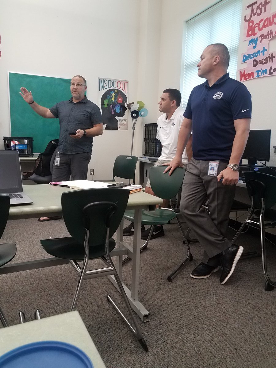 teacherwatson's tweet image. Session 1: Connected Leadership. #FutureReadyAdmin #DoWhatYouCant @dmeadevps @HeathAngelbeck @JGrizzle81