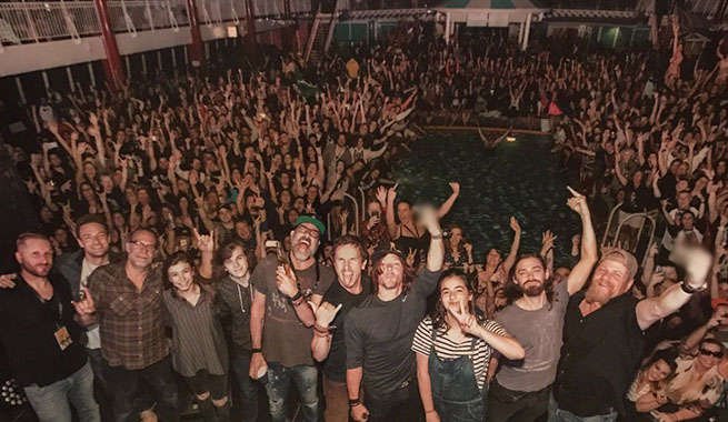 Walker Stalker Con just announced a star-studded final #TheWalkingDead Cruise event for 2019. comicbook.com/thewalkingdead…
