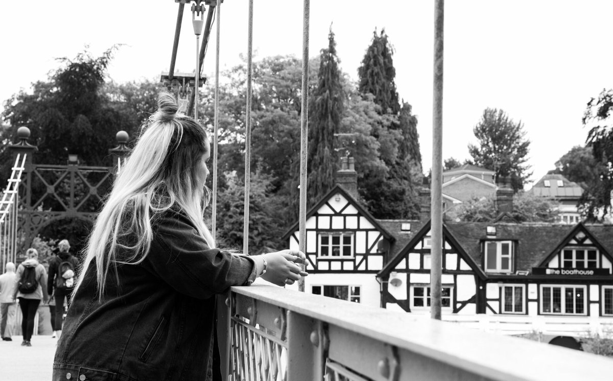 a shot from yesterday when recording a video for my latest cover 📸🎤