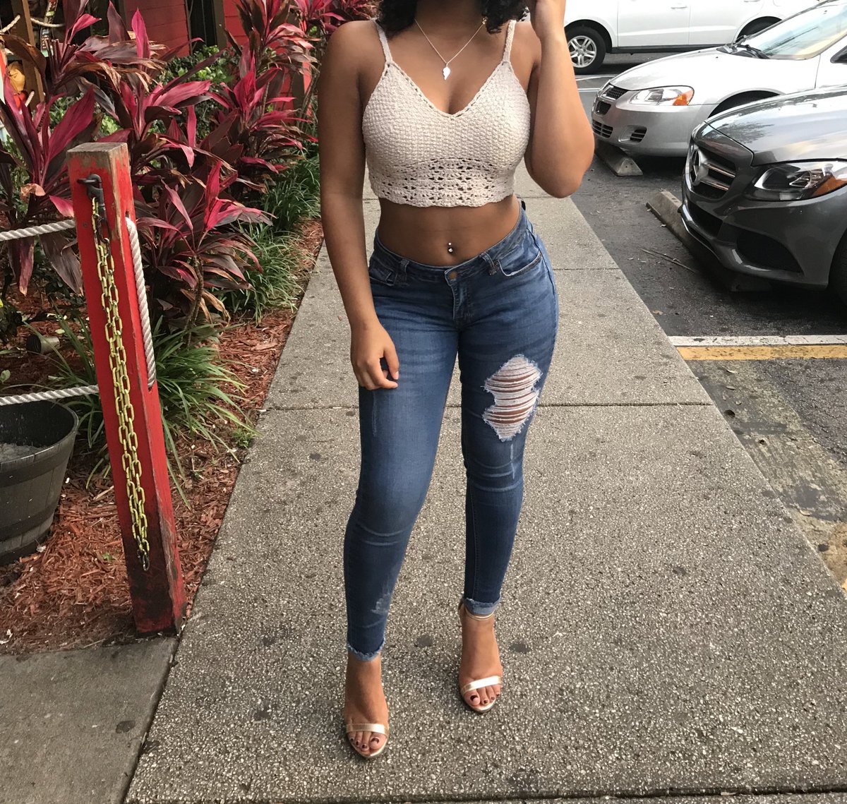 xtqmarie's tweet photo. hey Twitter https://t.co/zED6XCrIz8
