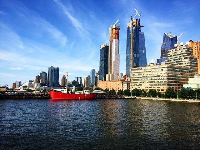 EntreArchitect's tweet photo. Hope to see you at 7PM for EntreArchitect Meetup hosted with our friends at Charrette Venture Group. Visit https://t.co/KwUEz2udEe for all the details. We will be here until they kick us out. So come on down and experience the greatest river sunset you’ll ever see. #EntreA… https://t.co/Nqk34oEAGU