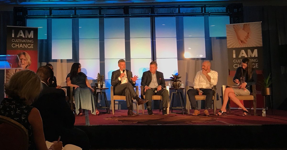 SyngentaUS's tweet photo. "To #CCsummit2018, Thank you all - for the courage you show and for your boldness! I am in awe of what you do and please keep doing it." - Jeff Rowe https://t.co/U2NMl7dcmC