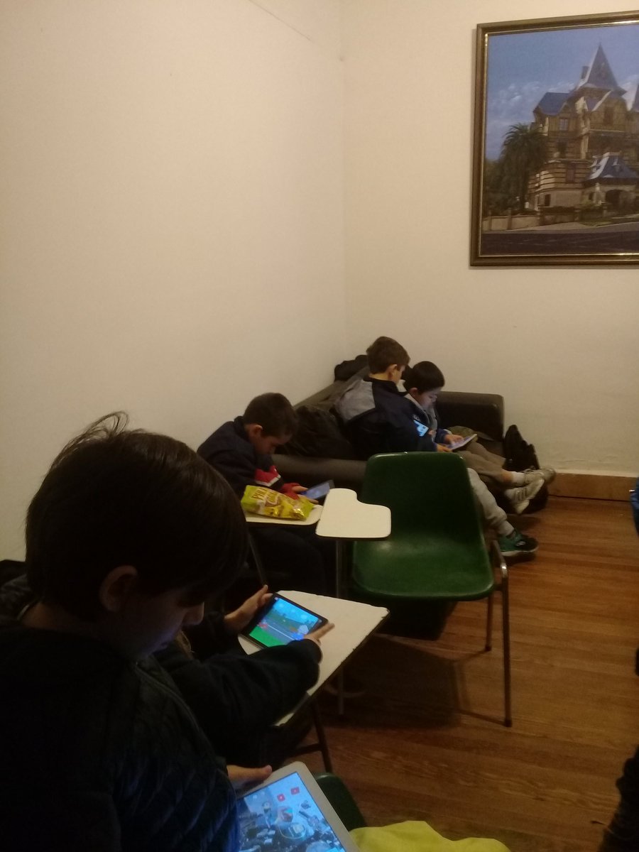 CasadeVeinte's tweet photo. #Ahora #TallerdeProgramacion https://t.co/3nFeWHOzGB