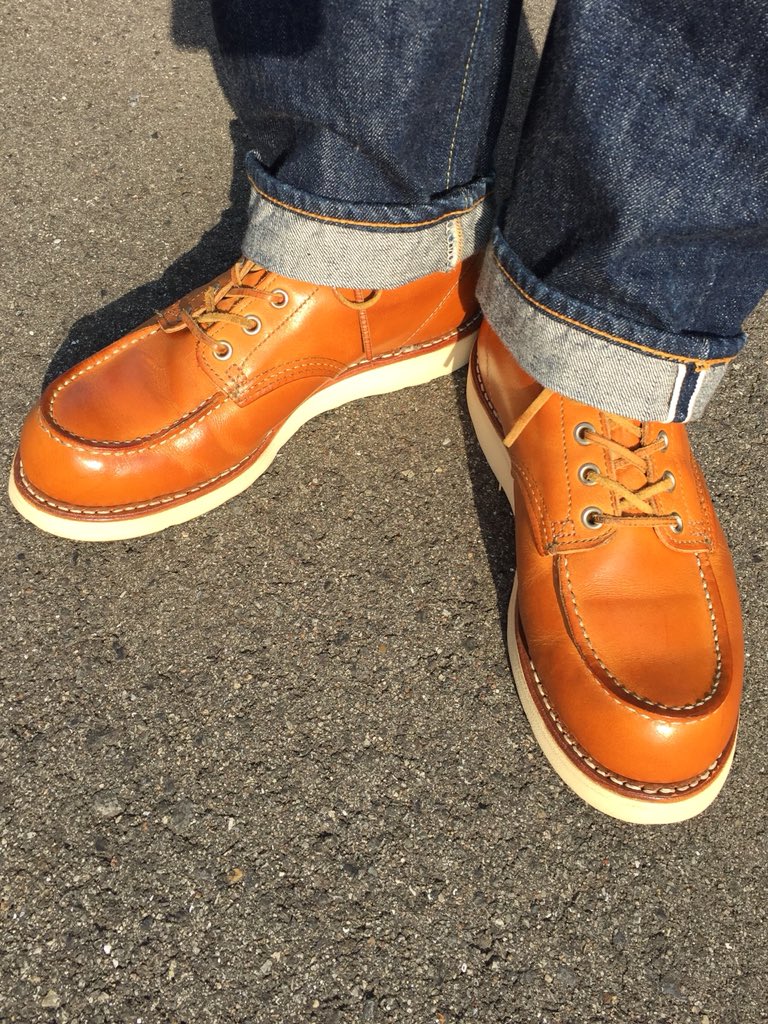 かばちゃん 今日は晴れなので 雨の日には履かないアイリッシュセッター9875を履きます ゴールドラセットはウェルトから染み込んだ雨ジミが 乾燥後もそのまま色濃く残ってしまうので晴れの日専用です レッドウィング Redwing Irishsetter Goldrusset