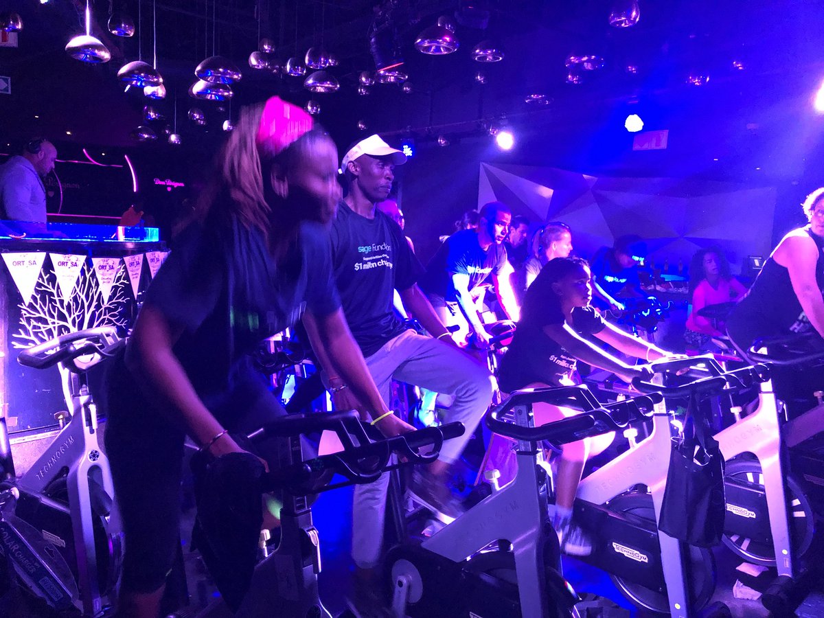 Kea_N's tweet photo. Nokthula Motha from @SageGroupZA is cycling with her family. Her daughter Thando is in Gr 3 and just won a prize for being the youngest cycler tonight.
#ORT2SPIN 🚴🏼♂️ #RideForEducation @sagefoundation https://t.co/kQbMXuromu