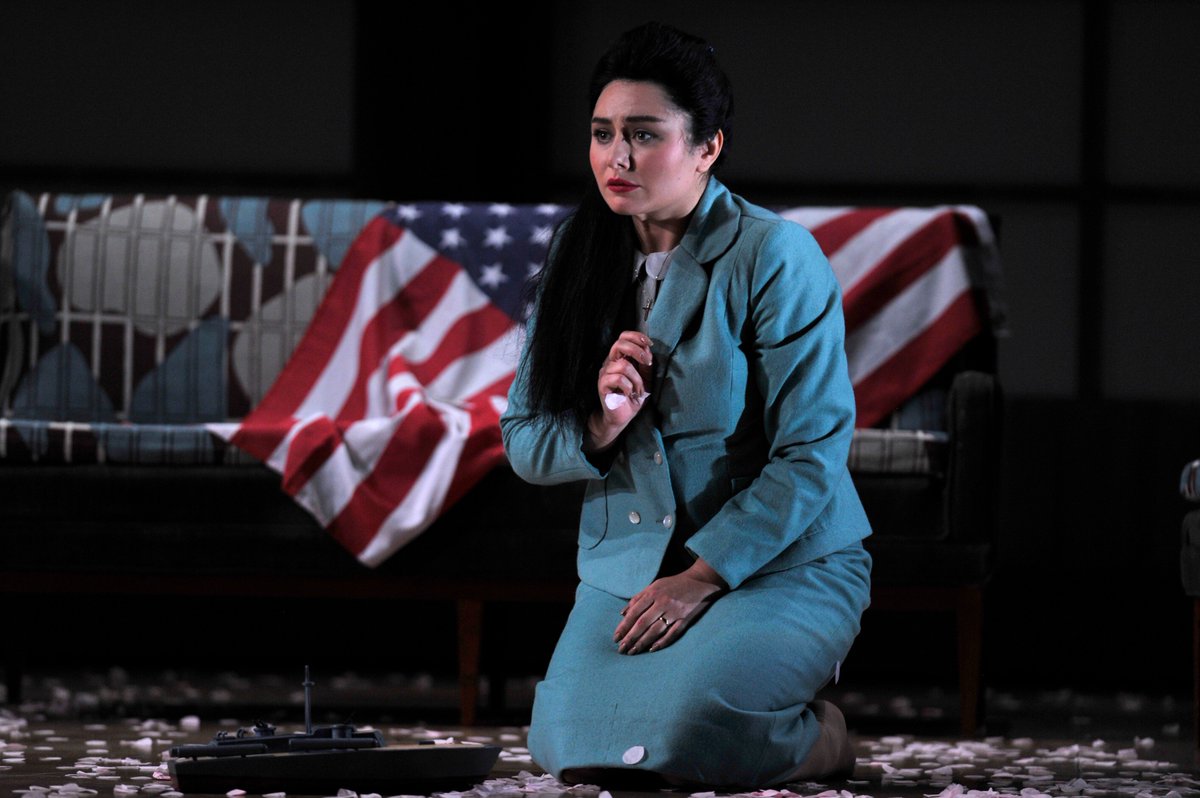 glyndebourne's tweet photo. ‘Un bel dì vedremo’ - this unforgettable, heart-breaking moment musically mirrors young Cio-Cio San’s thought processes as she waits in hope that Pinkerton will return to her #glyndebourne #F18Butterfly https://t.co/TcDTGcXwAb https://t.co/EZfbyrei7U
