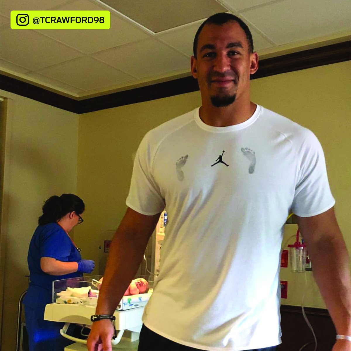 NFLCanada's tweet photo. We found the littlest @DallasCowboys fan... 👶

Join us in congratulating #Windsor's @TCrawford98 and his wife Kelsey on becoming parents! 👨‍👩‍👧👏 https://t.co/qOtRCrn35K