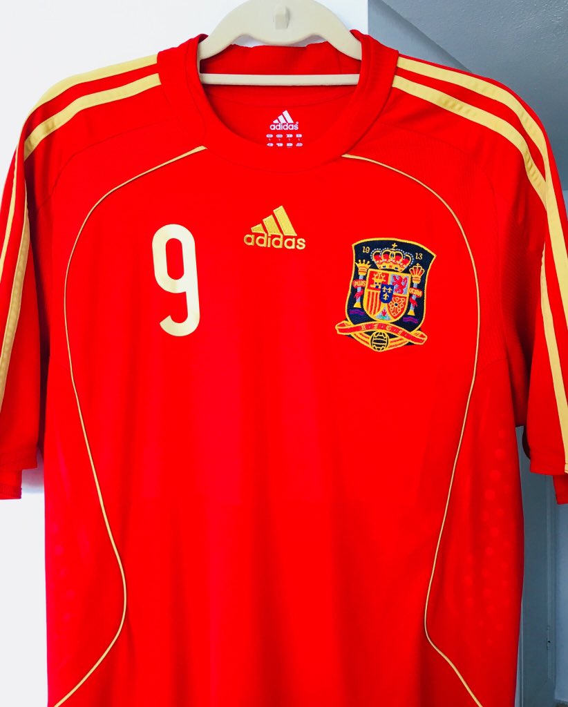 MiguelCastillla's tweet photo. Un sueño se hizo realidad hoy 😌🙏🏼 #Torres9 #Euro2008 @Torres https://t.co/GwYyzZ8Ayl