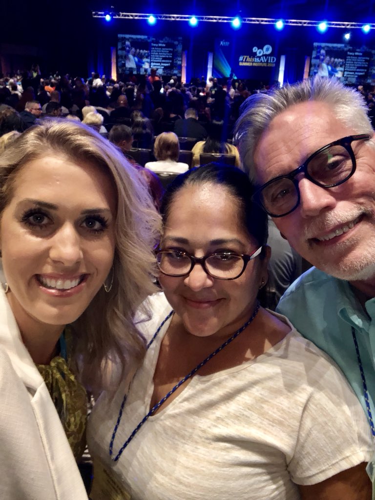 ECHSadvocate's tweet photo. AVID general session is about to go down. #ThisIsAVID #AVIDSI2018 #brownsvilleisd #advancedacademics #earlycollege https://t.co/hTqezpihWN