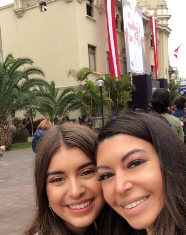 livssourpatch's tweet photo. look at these Cuties doing their thing in South America ๐คฉ๐ Sqaud Goals ๐ฅ๐
#IrreplaceablesTour https://t.co/TMHQPFLsls