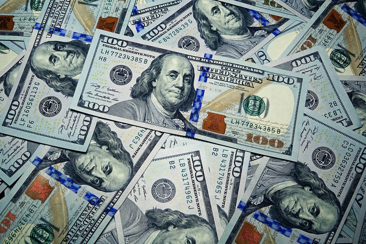 25$ giveaway winner can pick between csgo skin, vbucks, or vc!

1. FOLLOW ME
2. Retweet
3. Join discord- discord.gg/MP4fCja

Ends in 24 hours