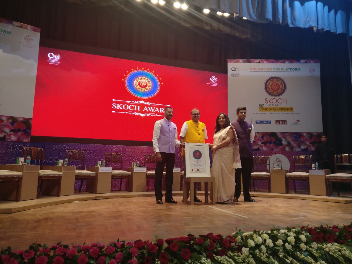Veenasolanki044's tweet photo. #siqe Rajasthan 
Many many congratulations to Rajasthan education team .. respected state project director shiwangi swarnkar got SKOCH AWARaD at New Delhi  ... Rajasthan council of secondary education achieved good results  in education department.  MHRD also praised .. https://t.co/aPuyrbHdpK