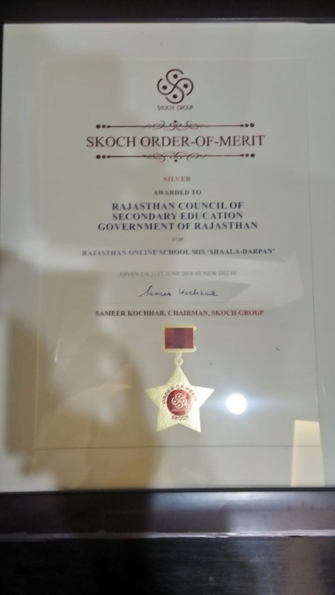 Veenasolanki044's tweet photo. #siqe Rajasthan 
Many many congratulations to Rajasthan education team .. respected state project director shiwangi swarnkar got SKOCH AWARaD at New Delhi  ... Rajasthan council of secondary education achieved good results  in education department.  MHRD also praised .. https://t.co/aPuyrbHdpK
