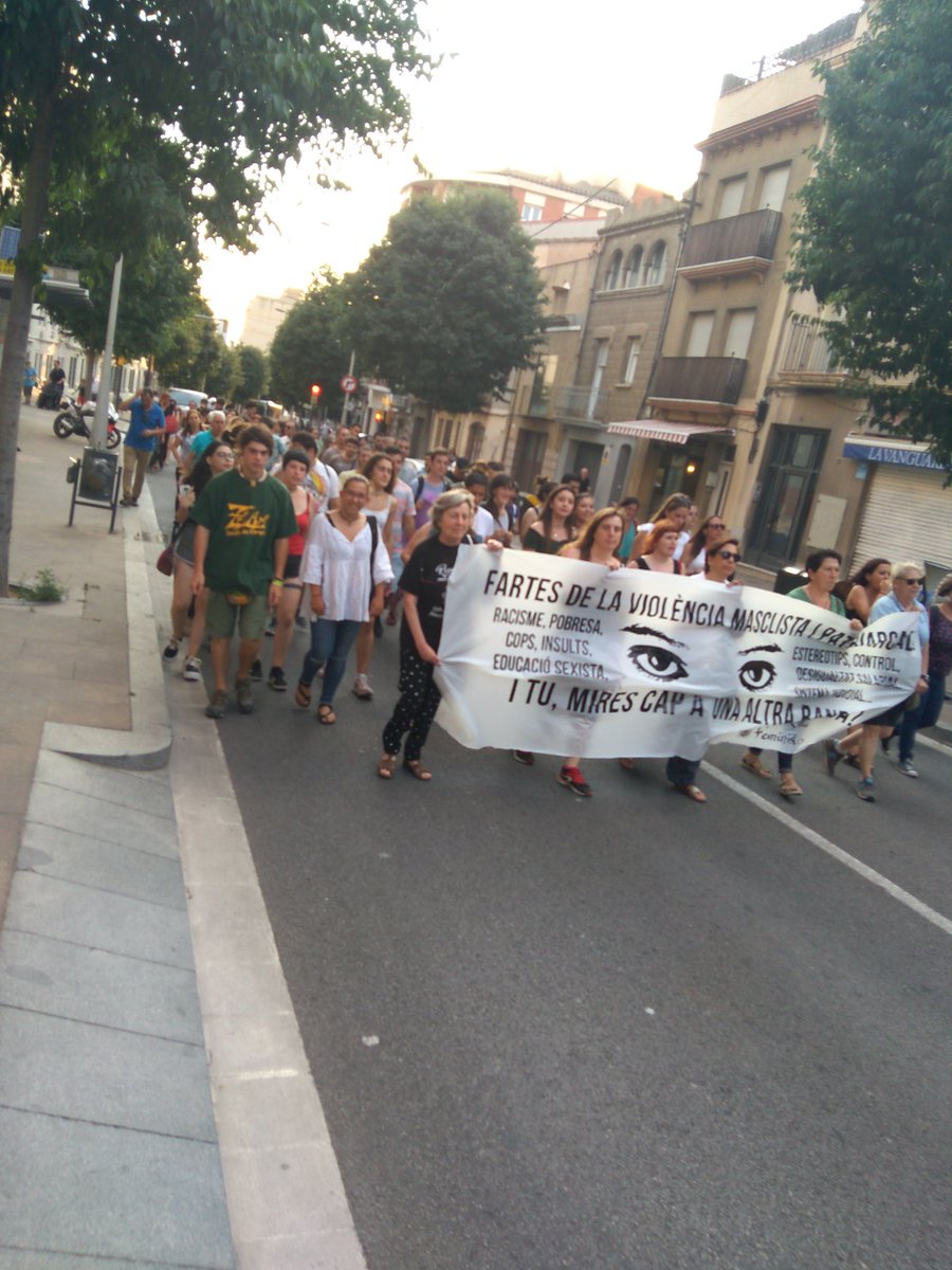 RedSorsha's tweet photo. Tranquila hermana aquí está tu manada. Manifestación contra la libertad provisional a #LaManada  en #SantFeliu con @SFFeminista  @casalpopularstf https://t.co/4Pyv3fcfLx