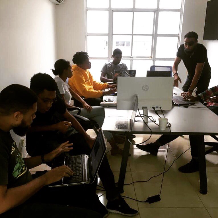 HackerHostelJM's tweet photo. It's not about ideas, it's about making ideas happen!!! #HACKERHOSTEL2018 #CTRLITJAMAIACA #ILIVEWHEREYOUVACATION #STARTUPLIFE #inclusion #diversity #tech #innovation #jamaica https://t.co/r0nAbTQMq3