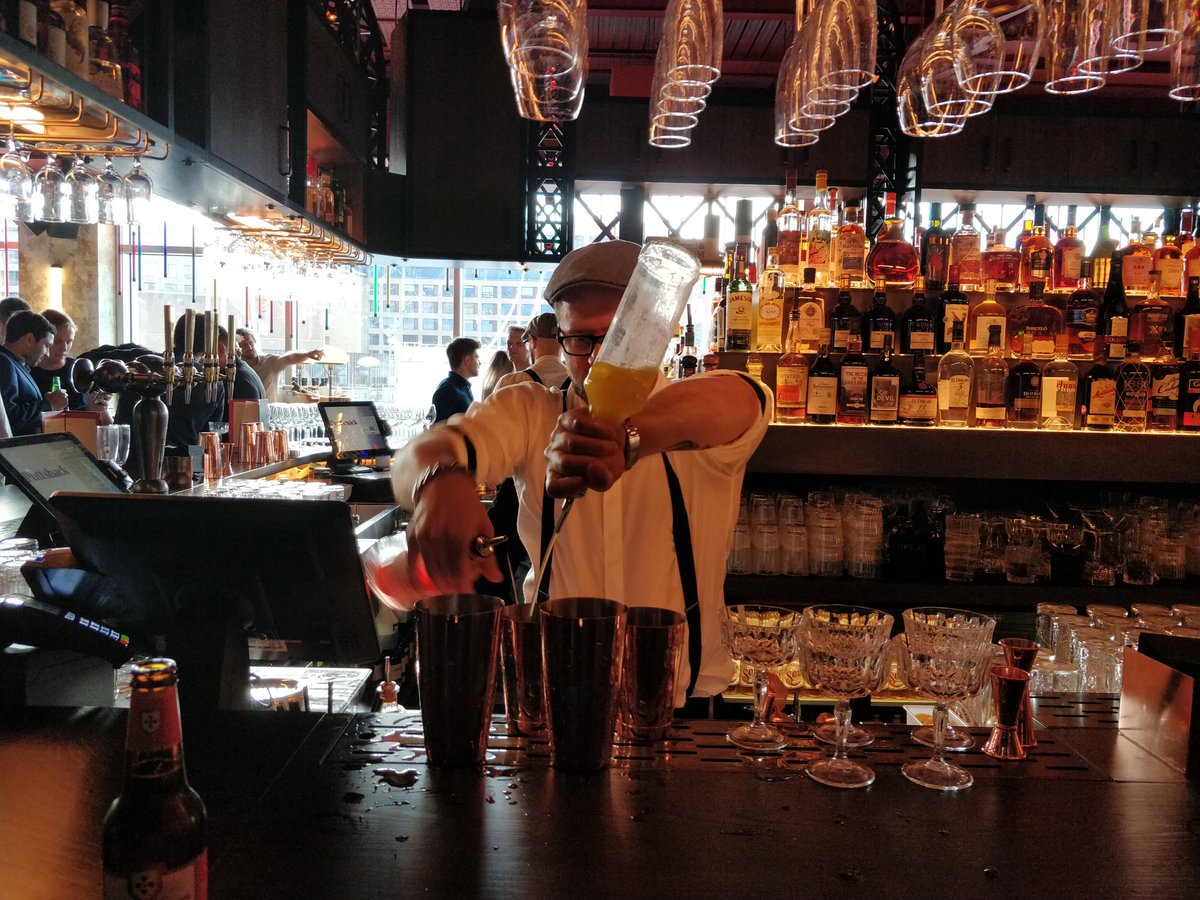 fluidlondon's tweet image. There were drinks...@puttshack #puttshack