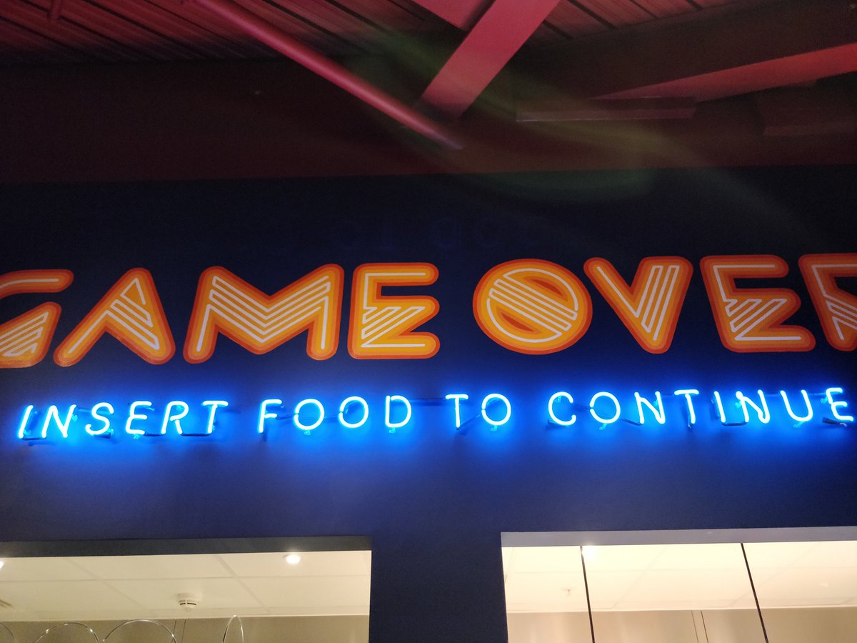 fluidlondon's tweet image. There were drinks...@puttshack #puttshack