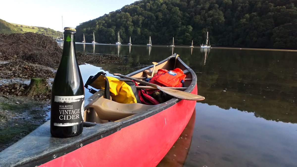 SimonAkeroyd's tweet photo. Commute home in my canoe from nr Yarde's ciderhouse in Stoke Gabriel #Devon along the River Dart to Kingswear. Will pop open the chilled Vintage sparkling cider to celebrate the #summersolstice #dreamcommute https://t.co/gtwIm5BwFY