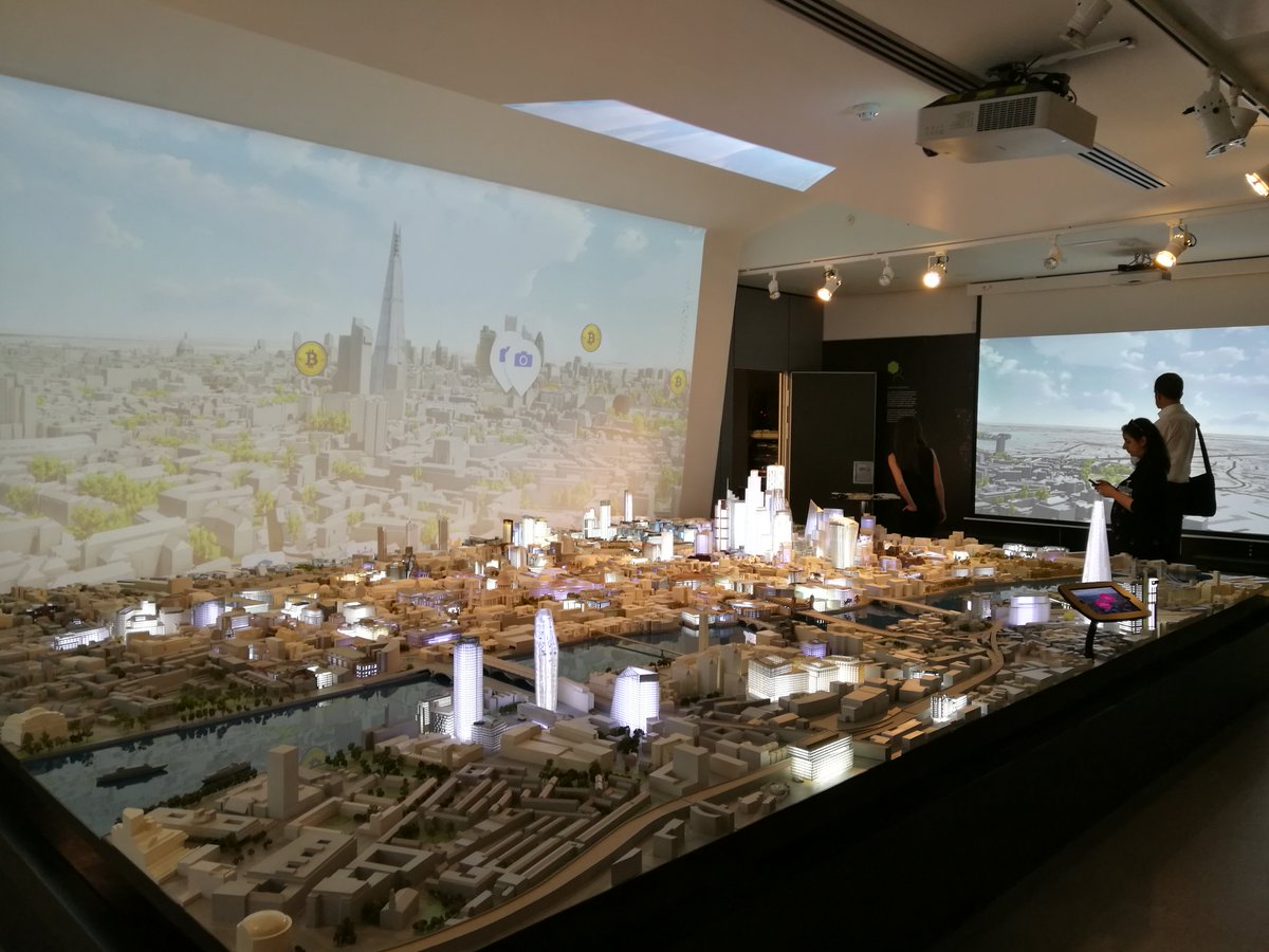Quixatocs's tweet photo. Got a sweet experimental tryptich setup of @VUCITY_ for a demonstration of #5G #mobile streaming #tech at @The_CityCentre with @kclinformatics tomorrow evening #madewithunity #PropTech #overtheair #gotwifi @WagstaffsDesign https://t.co/c1bkFaVUjL