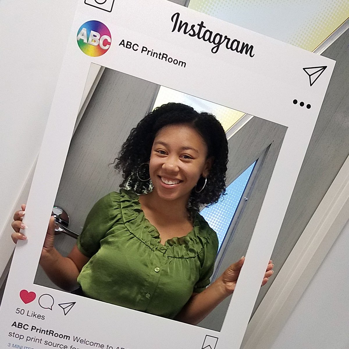 ABCPrintroom's tweet image. We're getting the whole #ABCImaging team involved! Facilities, HR, Logistics ... All it takes is a #selfieframe to get them hooked. #NationalSelfieDay ow.ly/oA4l50hMf18