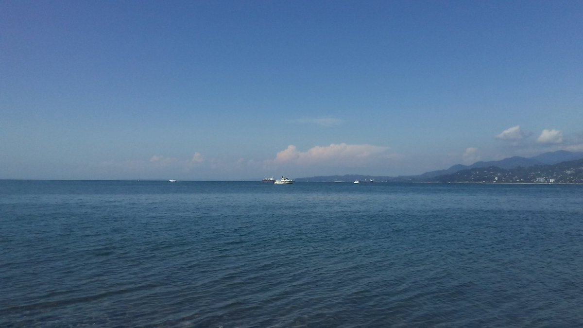 STemyri's tweet photo. Лето - время отпусков.
Лето - время моря.
Summer is vacation time. 
Summer is see time. 
#Батуми #Море #Лето #Грузия #ТурыпоГрузии #Тбилиси #Отпуск #ЛетовГрузии #СолнечнаяГрузия #Batumi #Sea #Summer #Georgia #TourstoGeorgia #Tbilisi #SummerinGeorgia #SunnyGeorgia https://t.co/k68QHZlk0h